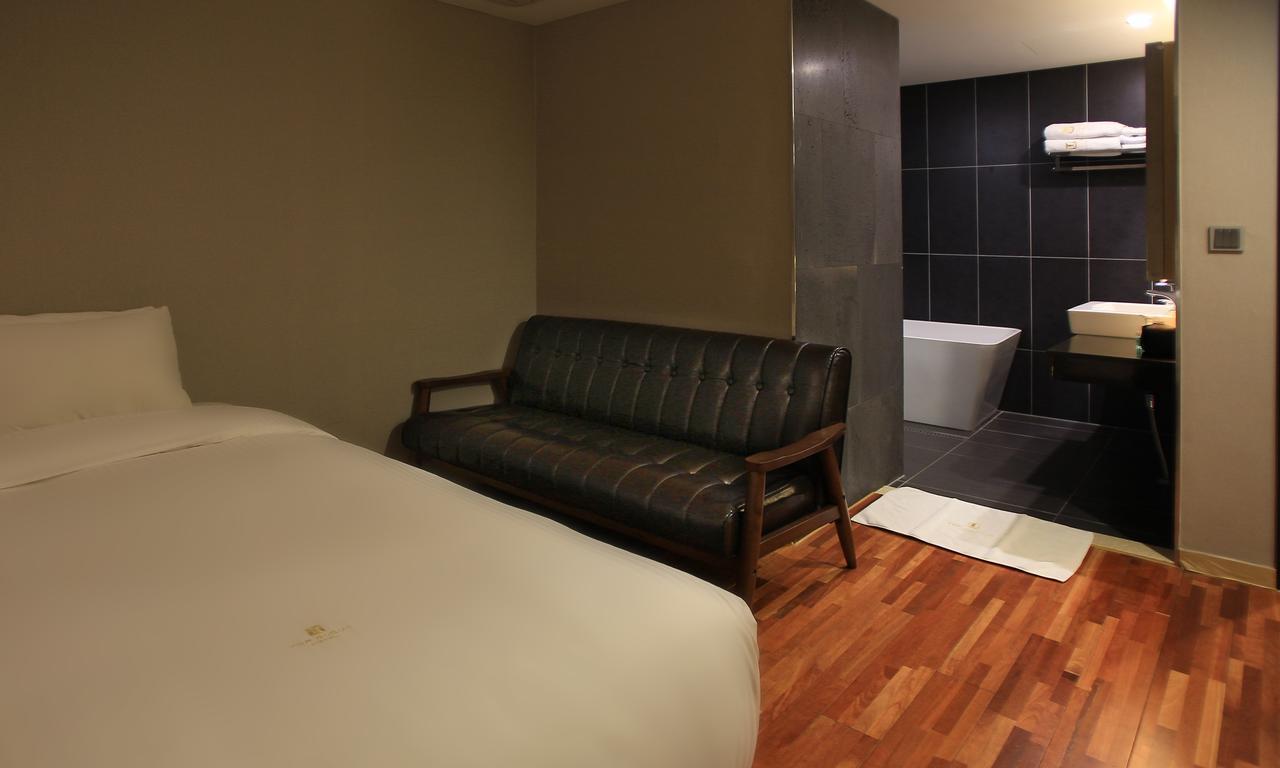 Suwon Top Cloud Hotel エクステリア 写真