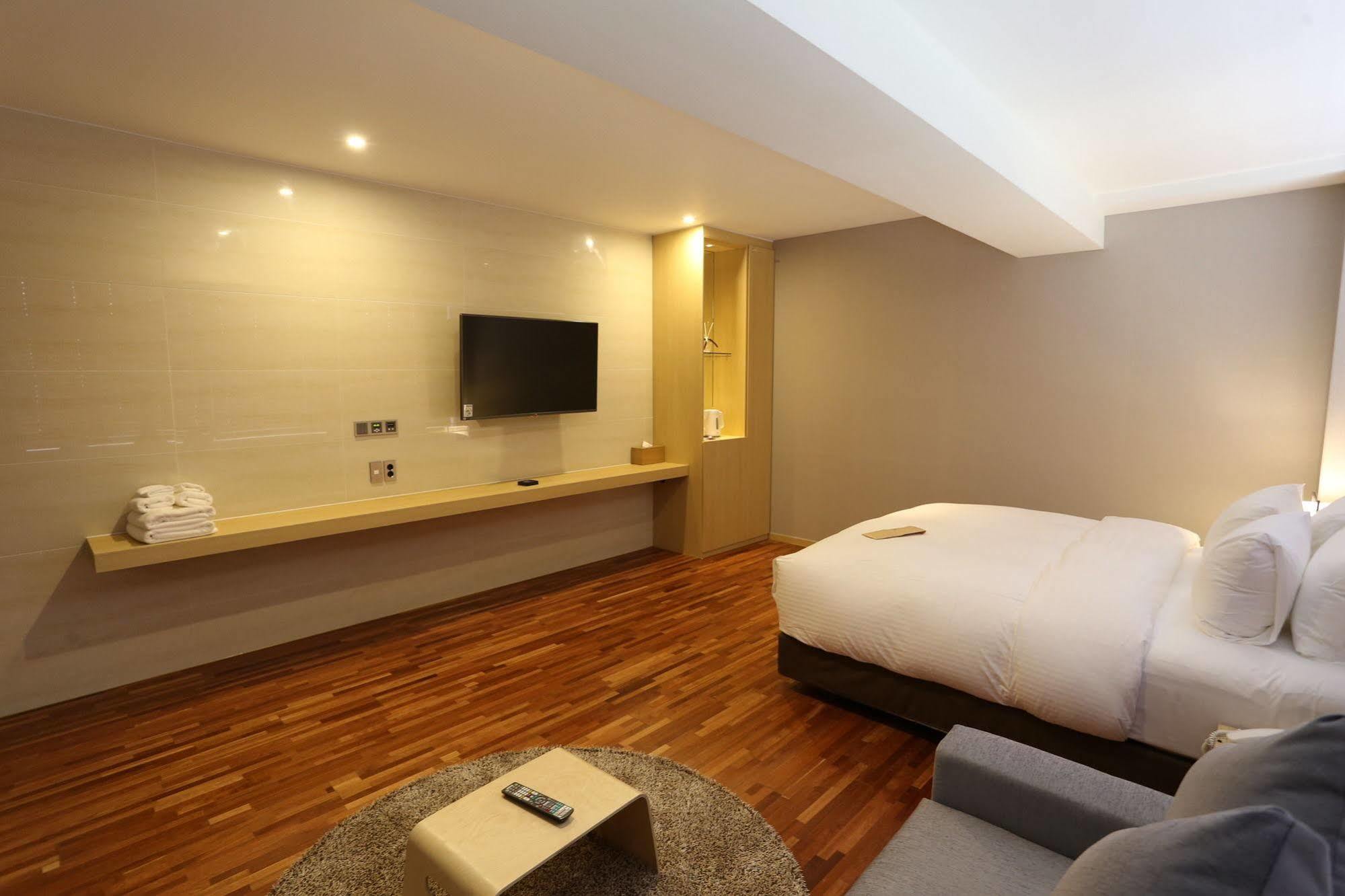 Suwon Top Cloud Hotel エクステリア 写真